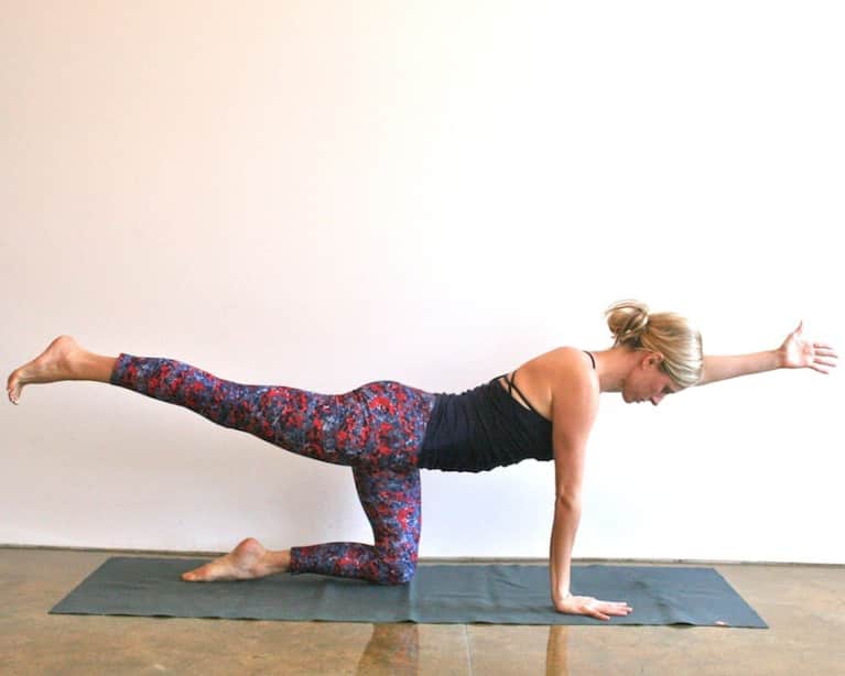 10-Minute Yoga Sequence To Feel Refreshed