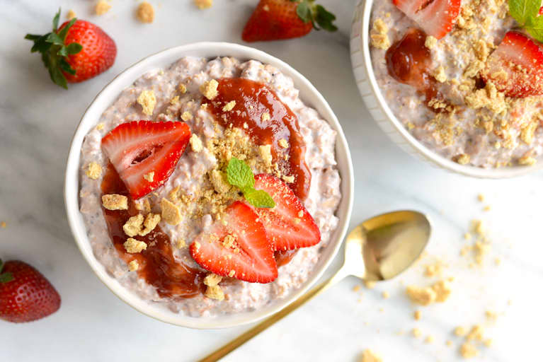 Found: The Best Spring & Summer Overnight Oat Recipes On The Internet