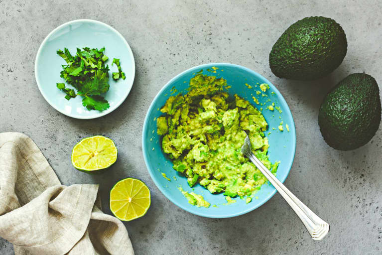 This 4-Ingredient Guacamole Recipe Is Nutrient Dense & Blood Sugar Balancing