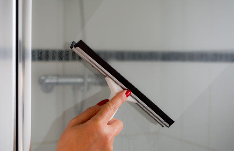 The Secret To Keeping Glass Showers Streak-Free + 5 Best Cleaners
