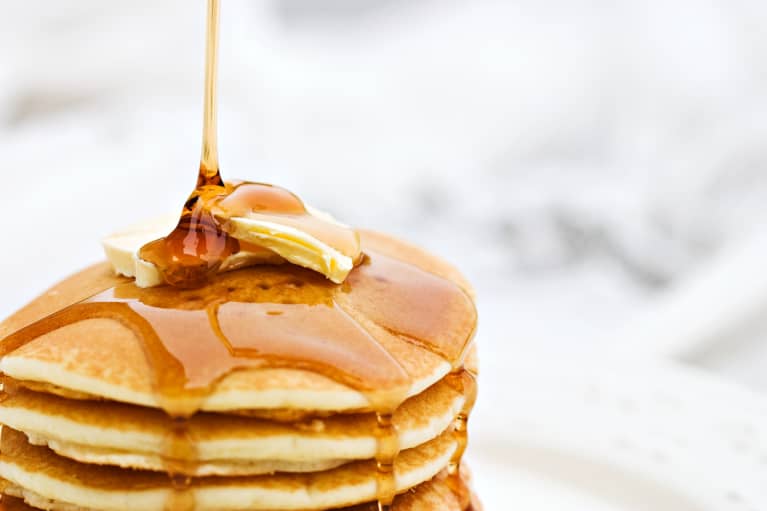 These Easy 4-Ingredient Pancakes Can Help Restore Collagen & Taste Delicious