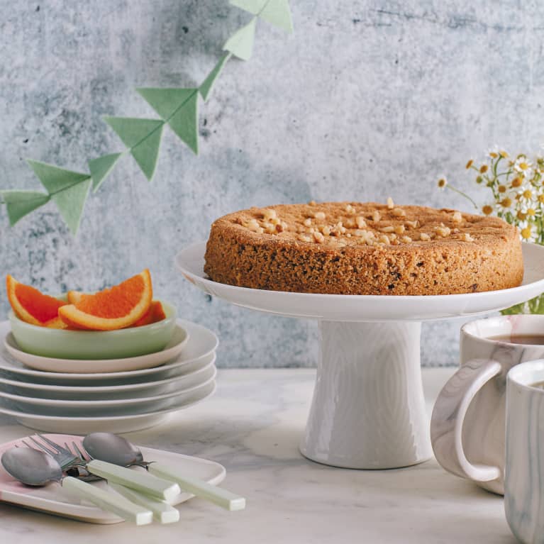 Enjoy The Flavors Of Fall With This Healthy Olive Oil Walnut Spice Cake