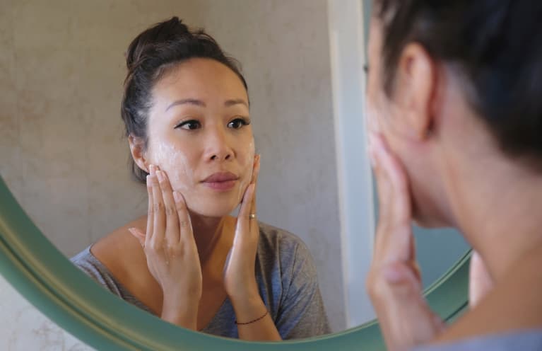 Once & For All: Should You Wash Your Face In The Morning Or Not?