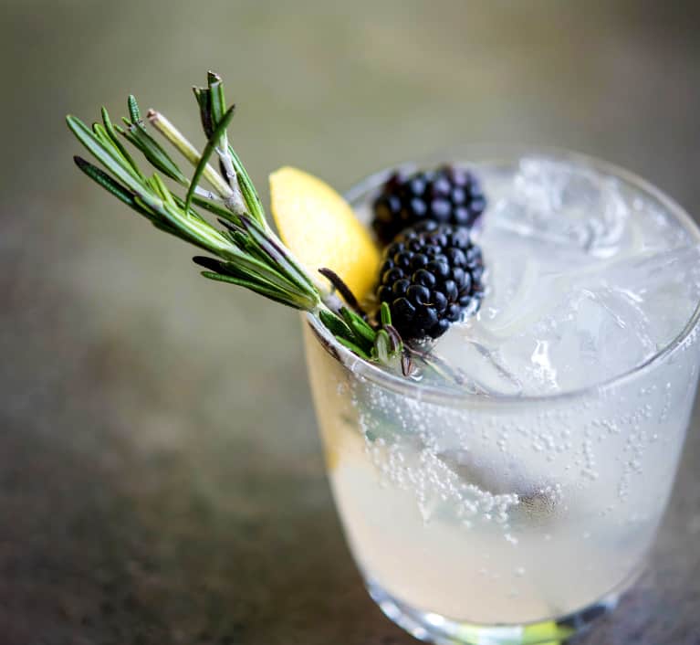 The Best Fall Cocktail Is Mostly About Pretending It's Still Summer The Best Fall Cocktail Is Mostly About Pretending It's Still Summer