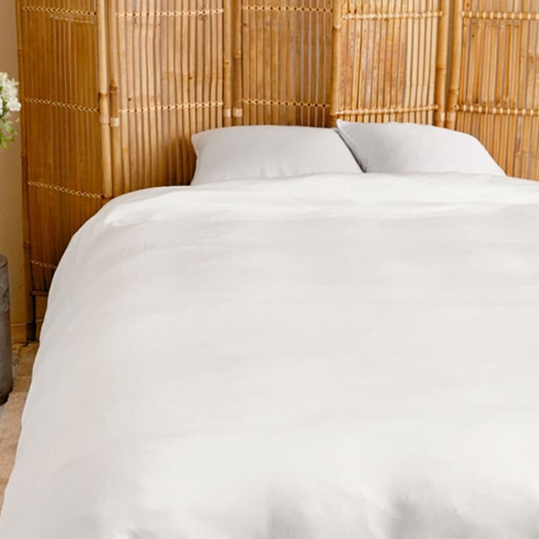 4 Best Bamboo Sheets To Keep You Cool In 2022