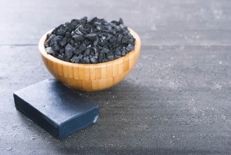 What You Need To Know About Detoxing With Activated Charcoal