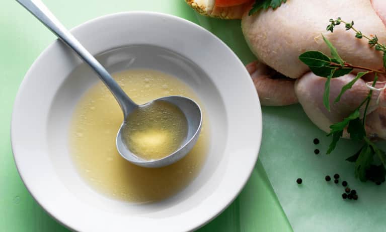 6 Reasons To Add Bone Broth To Your Diet For Healthy Aging & Weight Loss
