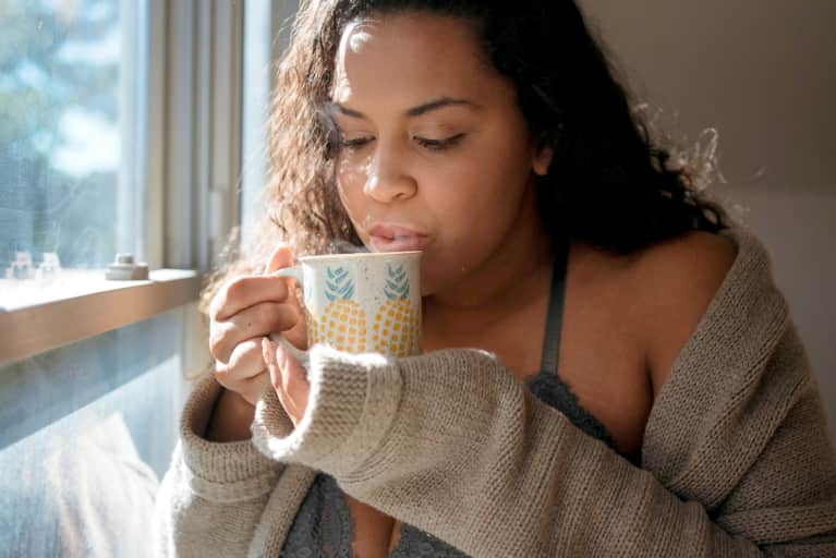 The Mistake That's Making Your Tea Less Nutritious, From An Herbalist