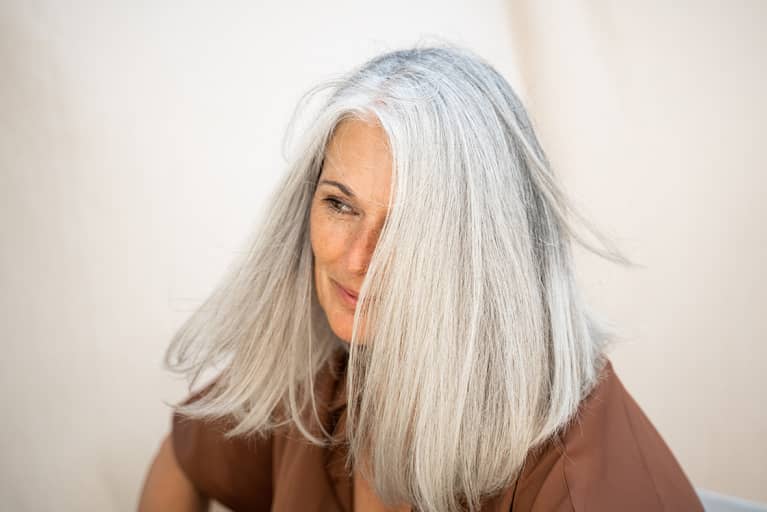 The Top Tips & Best Shampoos For Healthy Graying Locks, From Experts