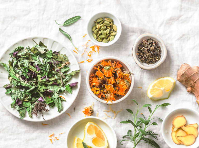 These Might Be The Most Inexpensive Inflammation- & Bloat-Fighting Superfoods Around