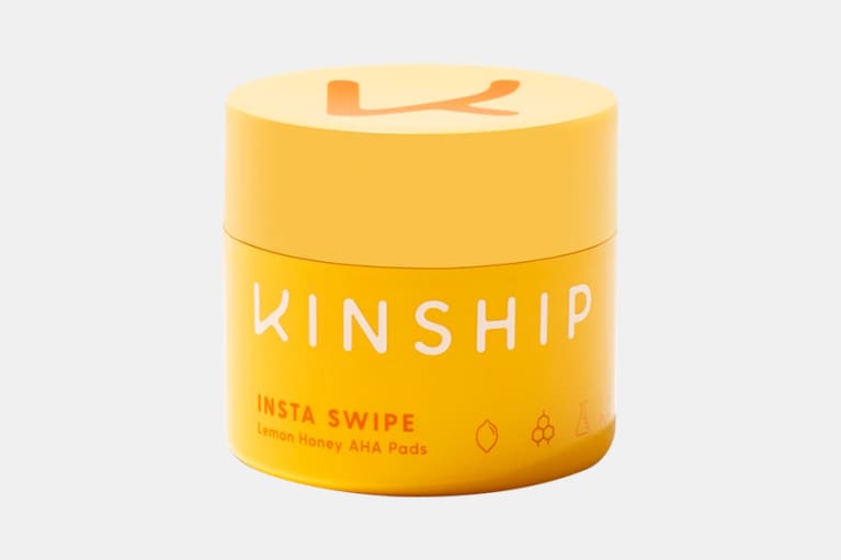 <p>Kinship Insta Swipe Lemon Honey AHA Pads</p> kinship swipes