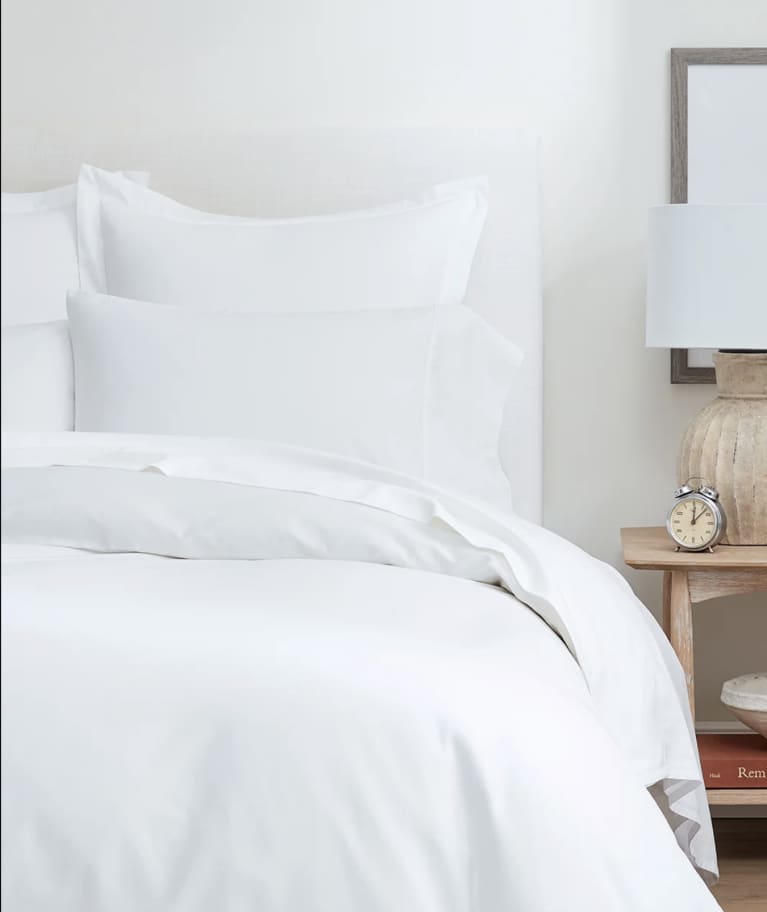 <p>Boll & Branch Classic Hemmed Sheet Set </p> <p>Boll & Branch Classic Hemmed Sheet Set </p>