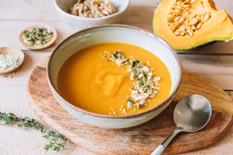 4 Healthy Tricks To Turn A Bowl Of Soup Into An Actually Filling Meal