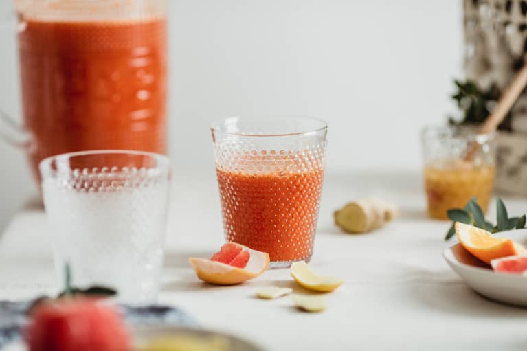 The One Huge Mistake That's Making Your Smoothies Way Less Healthy