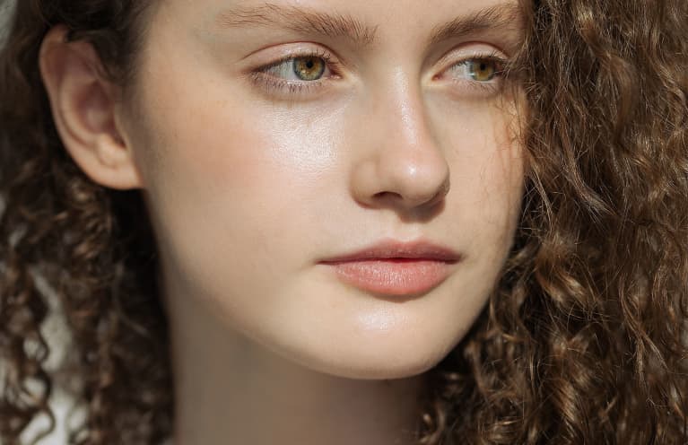 Literally The Only Guide To Brighter Skin You'll Ever Need (Trust Us)