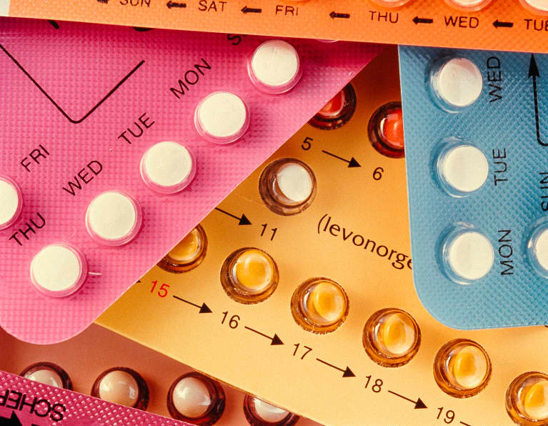 Not Ready To Ditch The Pill? Here's Exactly How To Reduce Its Side Effects