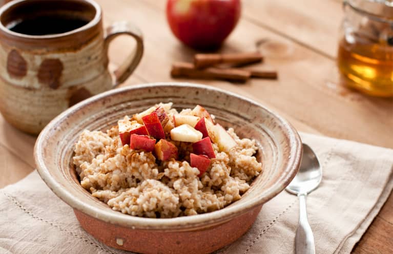 These Easy Apple Collagen Baked Oats Are A Sweet Treat For Your Skin*
