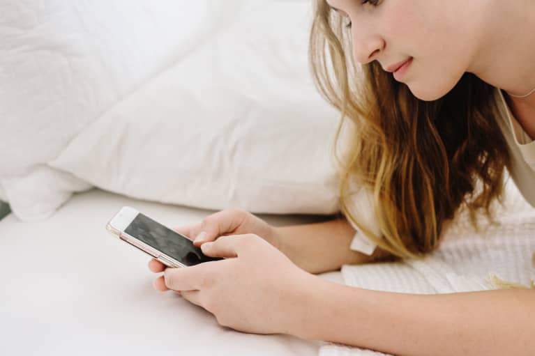 5 Ways For Teens To Access Online Therapy: Talk Text & More