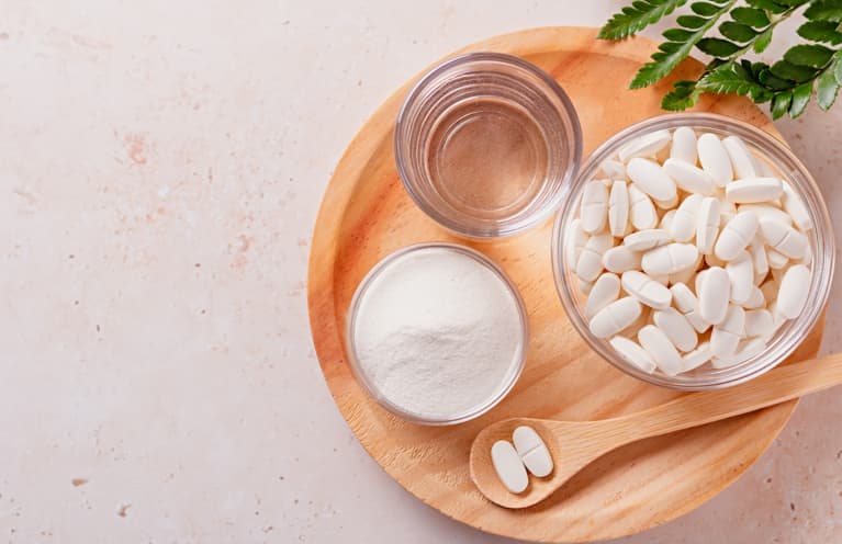 All The Pros & Cons About Taking Collagen Pills + Usage Tips