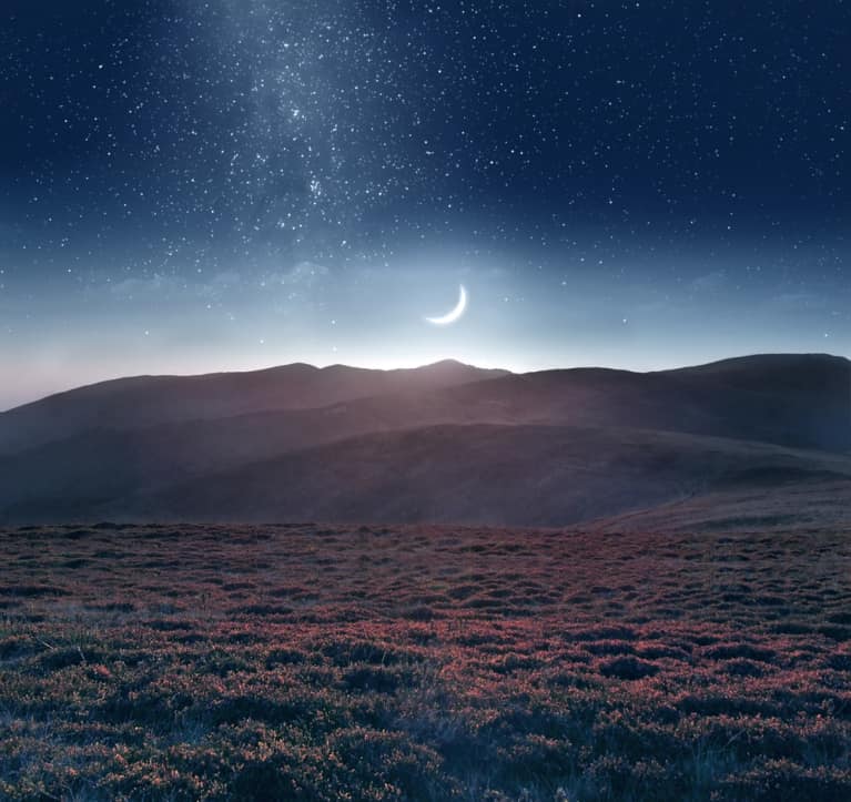 How Tonight's Leo New Moon Can Boost Your Confidence + Awaken Creative Genius Within