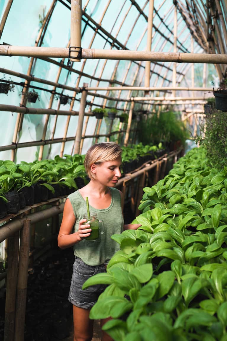 4 Unexpected Things That Happened When I Gave Up Plastic For A Month