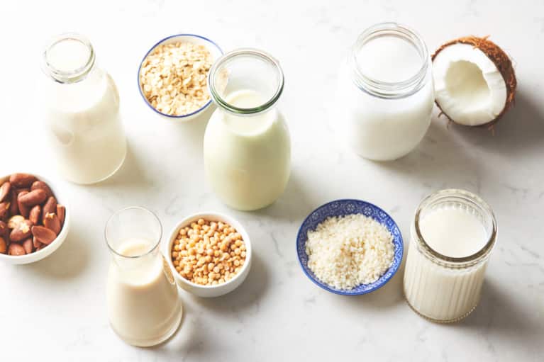How To Make Your Own Nut Milk In Under 5 Minutes (No Soaking Necessary)