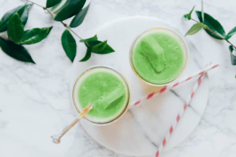 The Anti-Inflammatory Smoothie This Health Editor Will Be Drinking All Summer