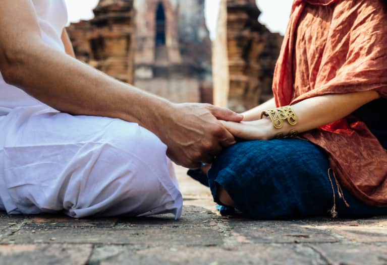 7 Ways Partnered Meditation Will Improve Your Relationship
