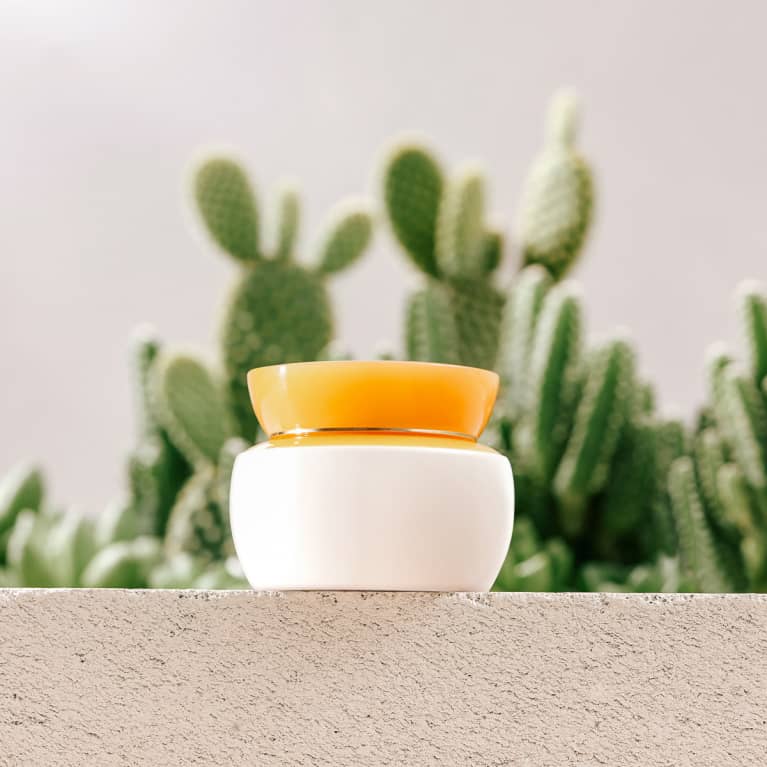 https://mindbodygreen-res.cloudinary.com/images/w_767,q_auto:eco,f_auto,fl_lossy/org/th8ce8h9vkaoasklg/what-is-panthenol-we-explain-this-lesser-known-skin-care-ingredient.jpg