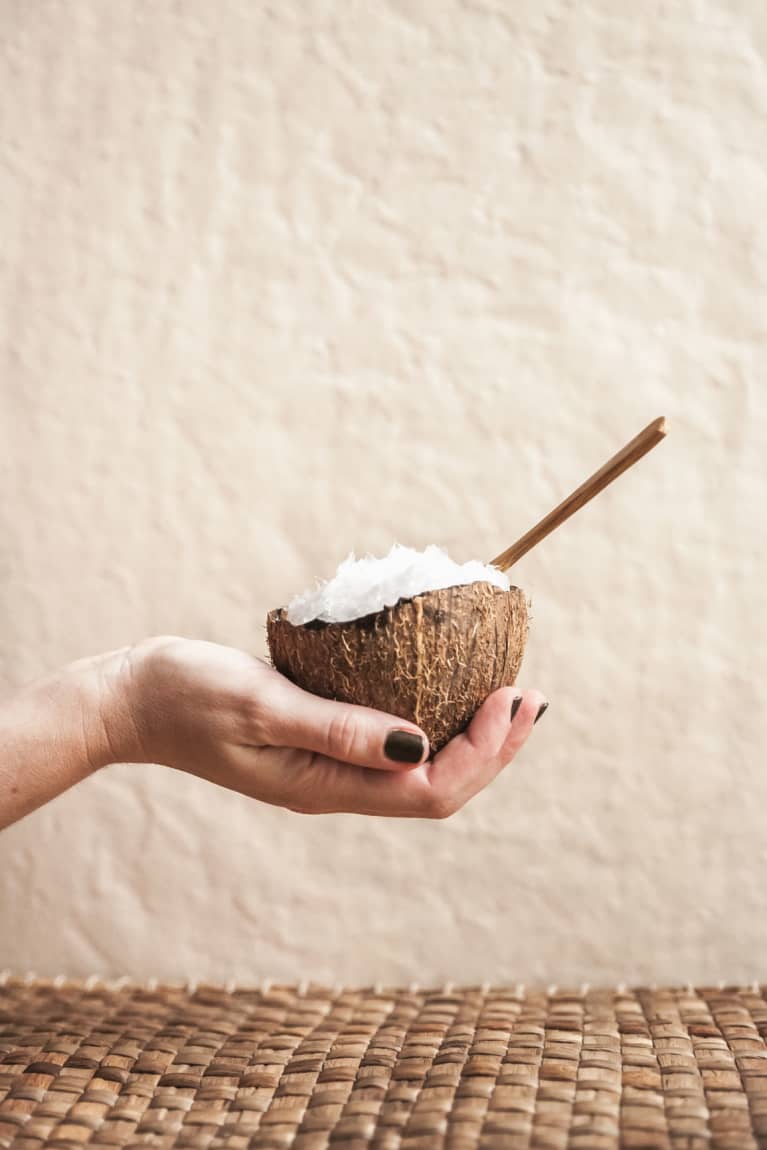 27 Ways To Use Coconut Oil: Beauty, Body, Cooking & Way More