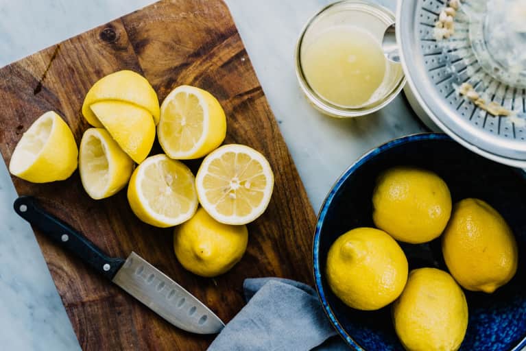 This 2-Ingredient Energy Drink Uses Pantry Staples To Basically Turn You Into Superwoman This 2-Ingredient Energy Drink Uses Pantry Staples To Basically Turn You Into Superwoman