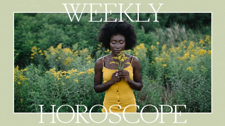 4 Steps Astrologers Want You To Take This Week (Before Mercury Retro Strikes)