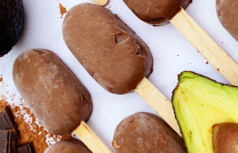 These Ultra-Decadent Fudge Pops Are Free Of Dairy & Refined Sugar