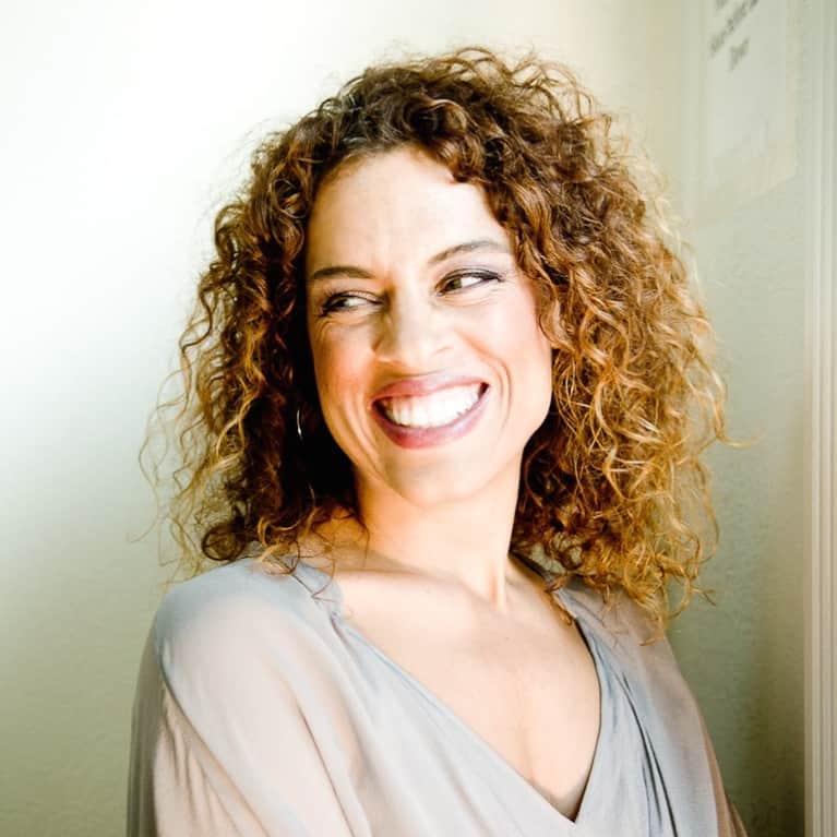 Dr. Naomi Pabst Dr. Naomi Pabst