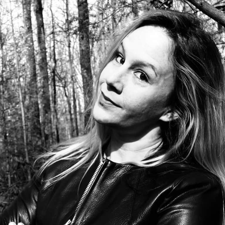 Dr Julie Von Dr Julie Von