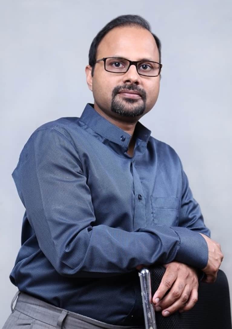 Dr. Rajeev Kurapati Dr. Rajeev Kurapati